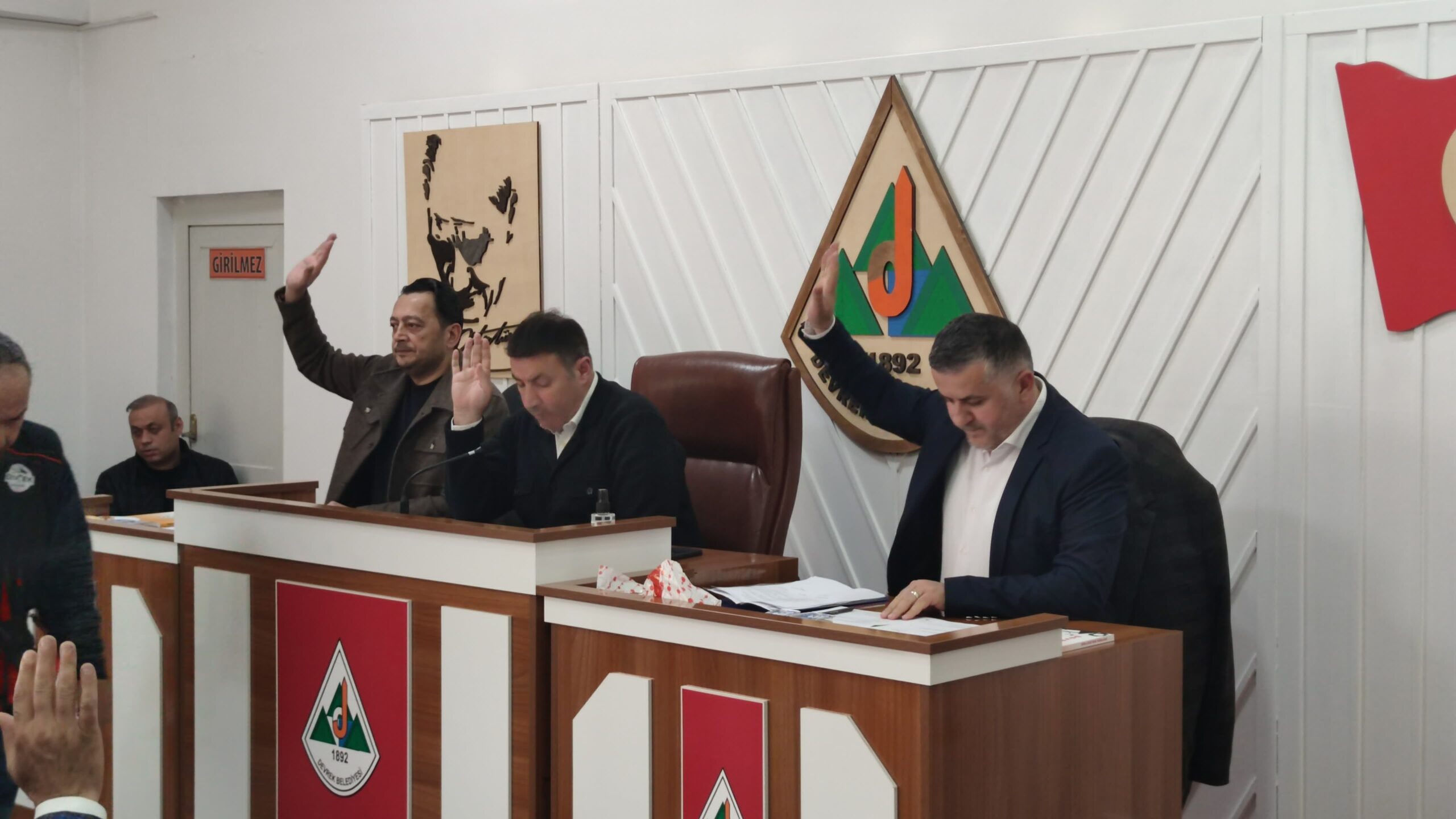 Devrek Belediye Meclisi Nisan Ayı Toplantısını Gerçekleştirdi