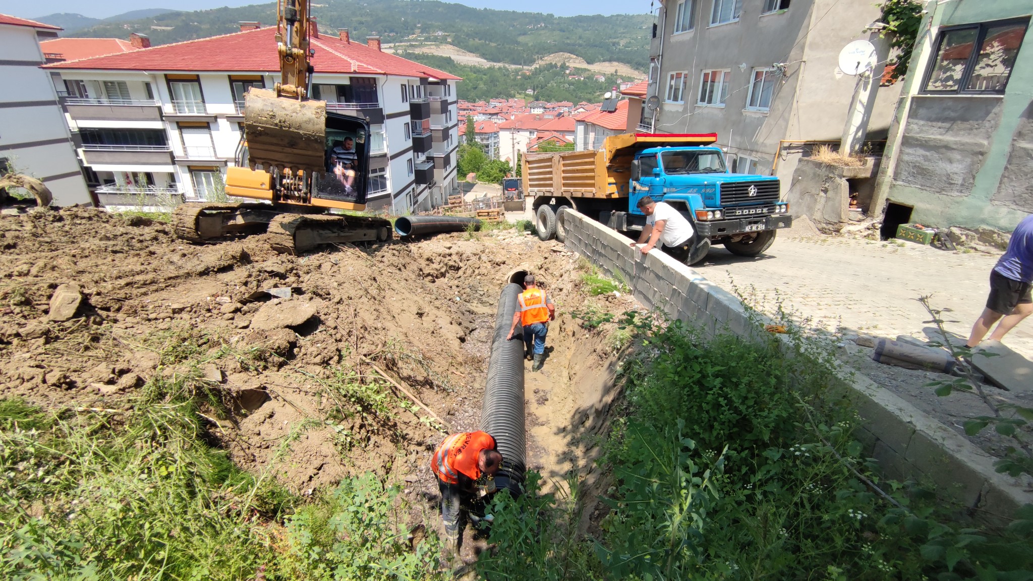 Devrek Belediyesi’nden Altyapıya Güçlü Dokunuş: Marazlar Bölgesi’nde Çalışmalar Sürüyor