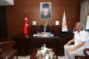 Vali Hacıbektaşoğlu, Gazeteciler Cemiyeti Başkanı Akbıyık’ı Kabul Etti