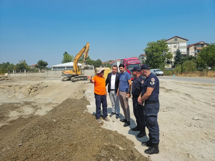 Kaymakam Bıçakcı Çaydeğirmeni Jandarma Binasının Saha Çalışmasını İnceledi