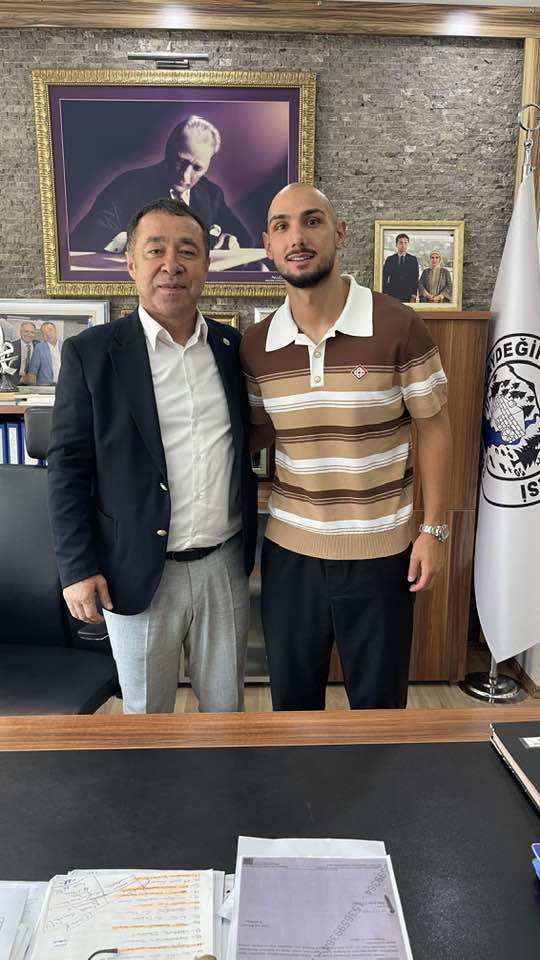 Ünlü futbolcu Ahmet Kutucu’dan Başkan Satılmış Gebeş’e ziyaret