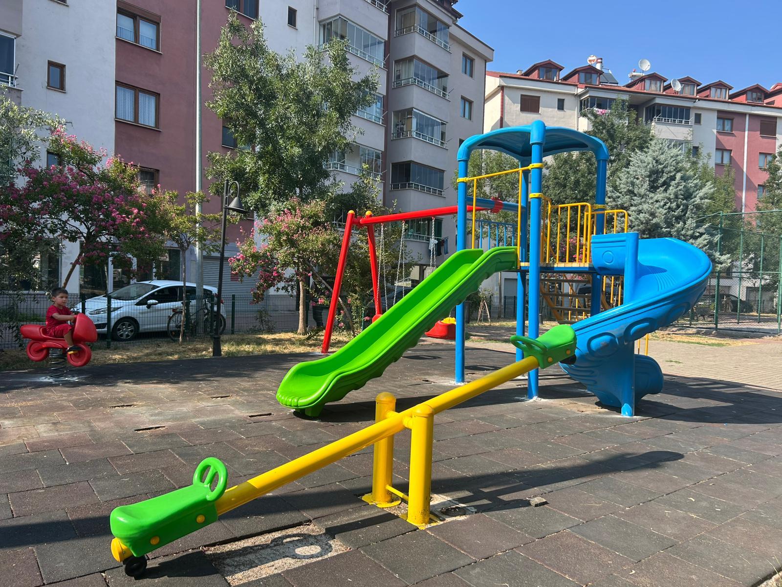 Devrek’te Çocuk Parkları Yenileniyor