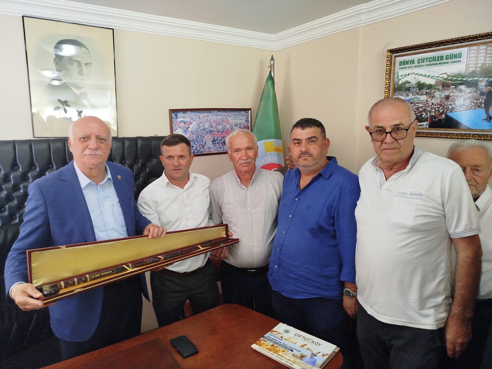Genel Başkana Devrek Bastonu