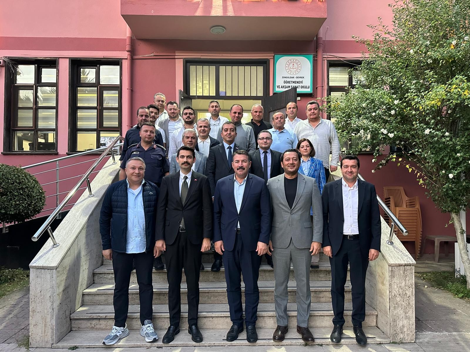 Devrek MYO’yu Güçlendirme ve Geliştirme Derneği’nden Birlik ve Dayanışma Yemeği
