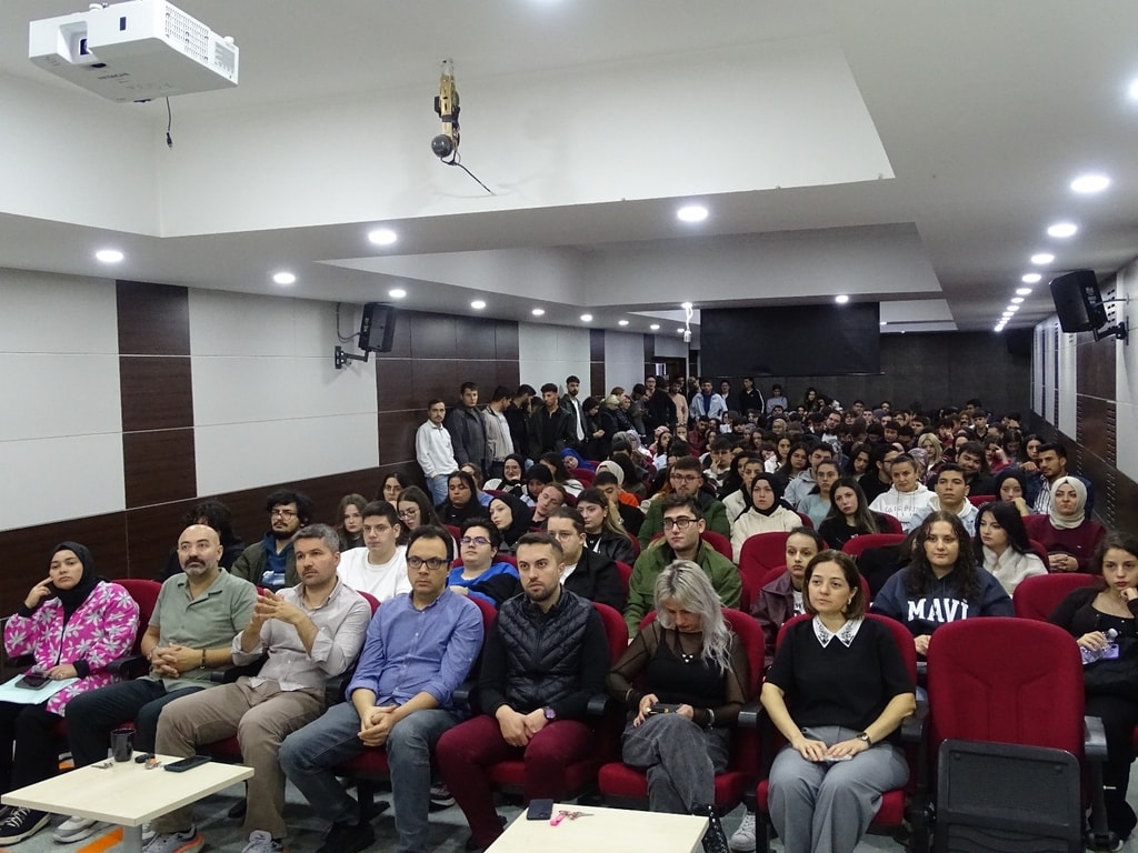 DEVREK MYO’DA TEKNOLOJİ BAĞIMLILIĞI ANLATILDI