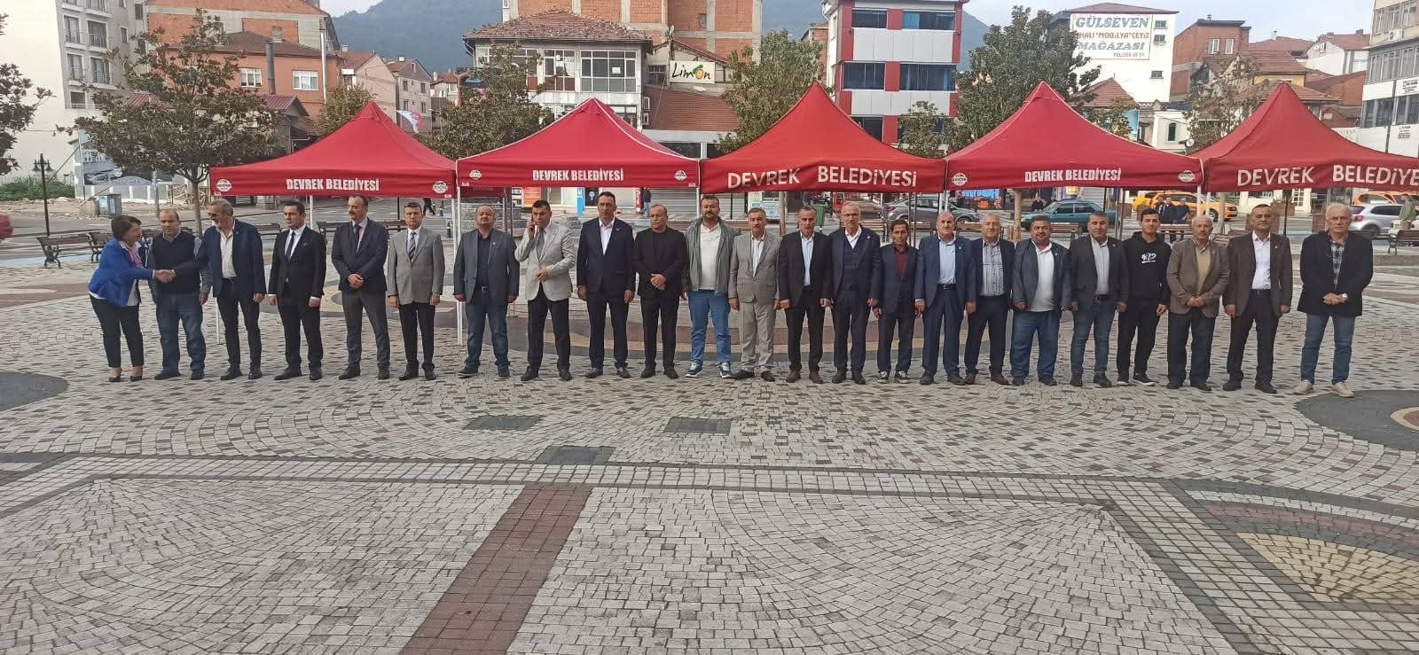DEVREK’TE MUHTARLAR GÜNÜ KUTLANDI