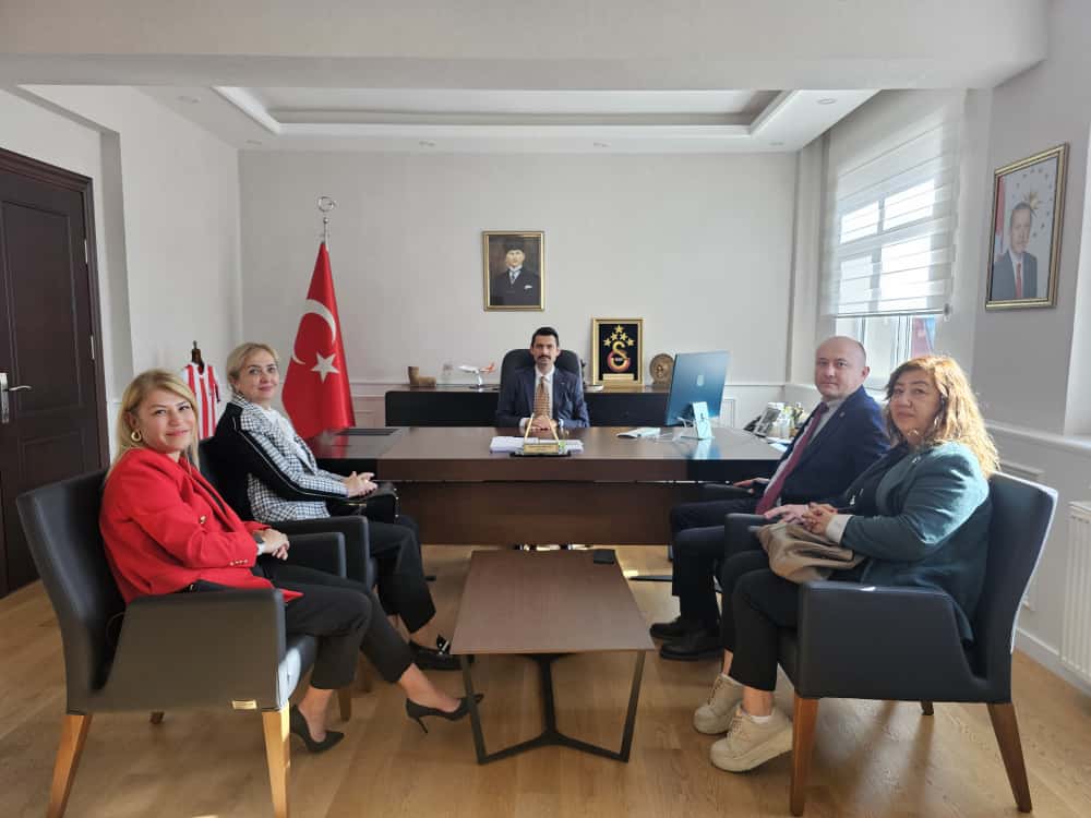 CHP DEVREK YENİ YÖNETİM KAYMAKAM BIÇAKÇI’YI ZİYARET ETTİ