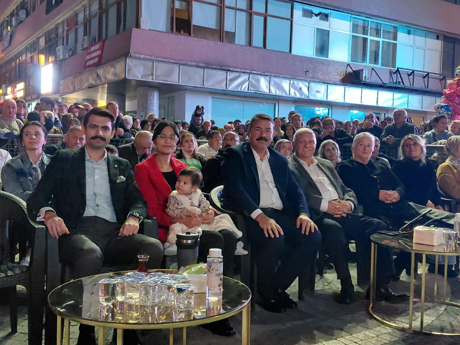 Devrek’te Unutulmaz Gece: Sevcan Orhan Konseri Büyük İlgi Gördü