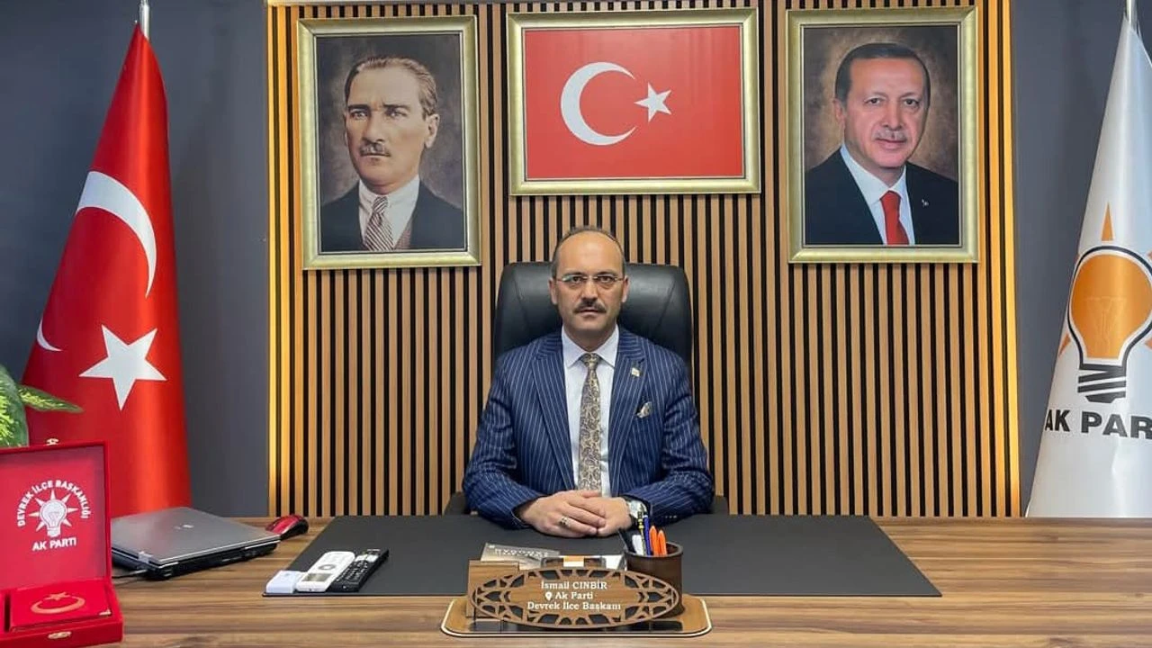 AK Parti Devrek’te Sürpriz Gelişme: İlçe Başkanı Görevinden Affını istedi!