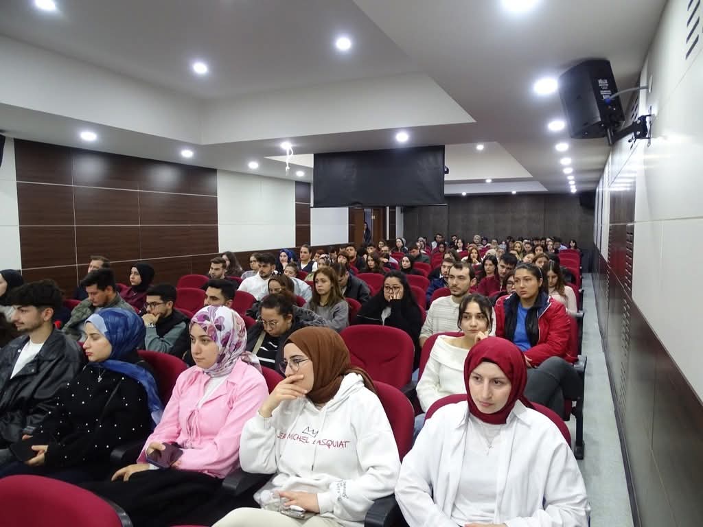 Devrek MYO’da Öğrencilere KADES ve Kadına Şiddetle Mücadele Eğitimi