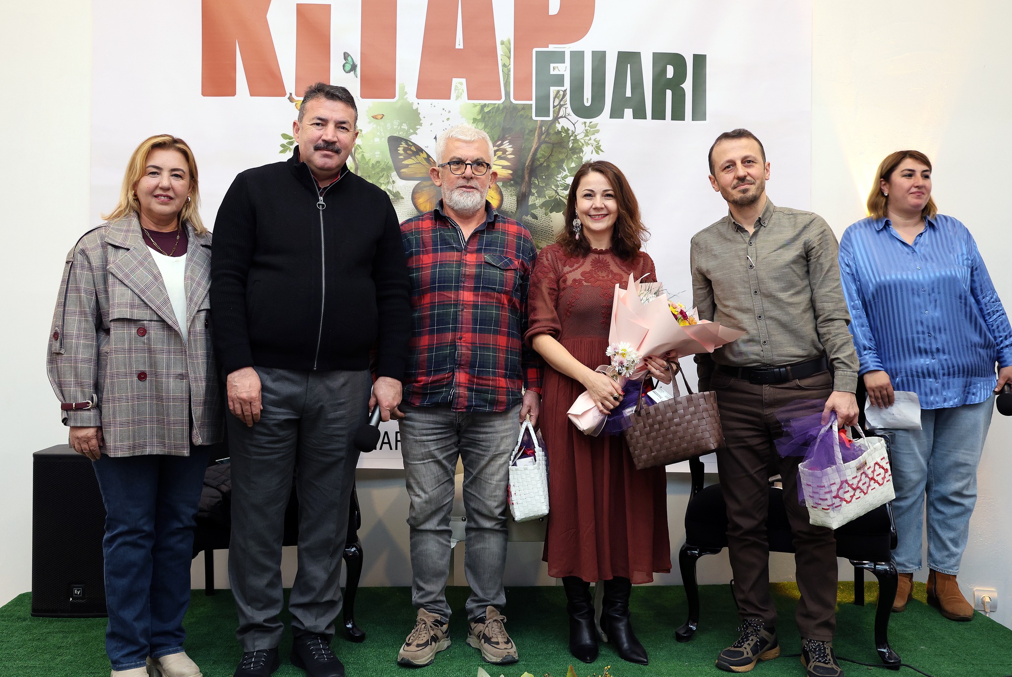Ulupınar Fuarda Yazarlar ve Kitapseverlerle Buluştu