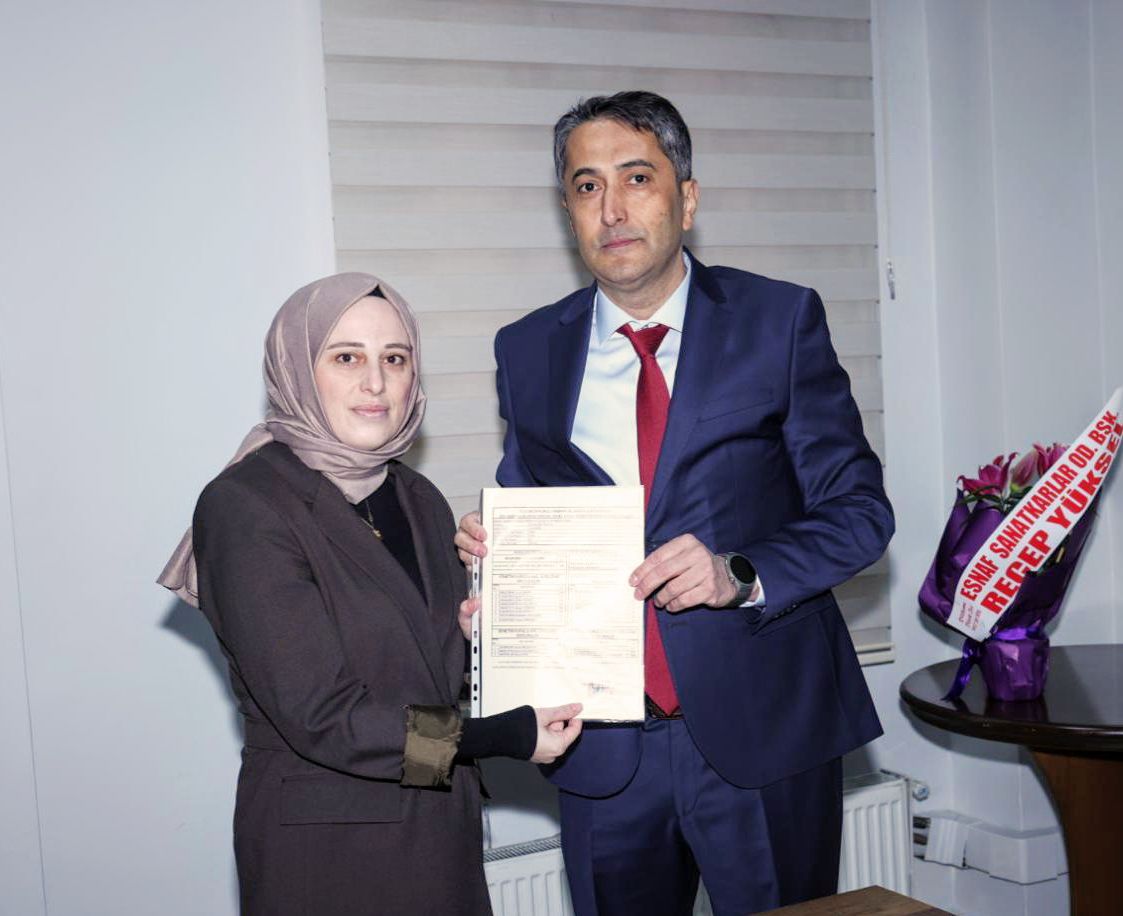 BAŞKAN YÜKSEL MAZBATASINI ALDI