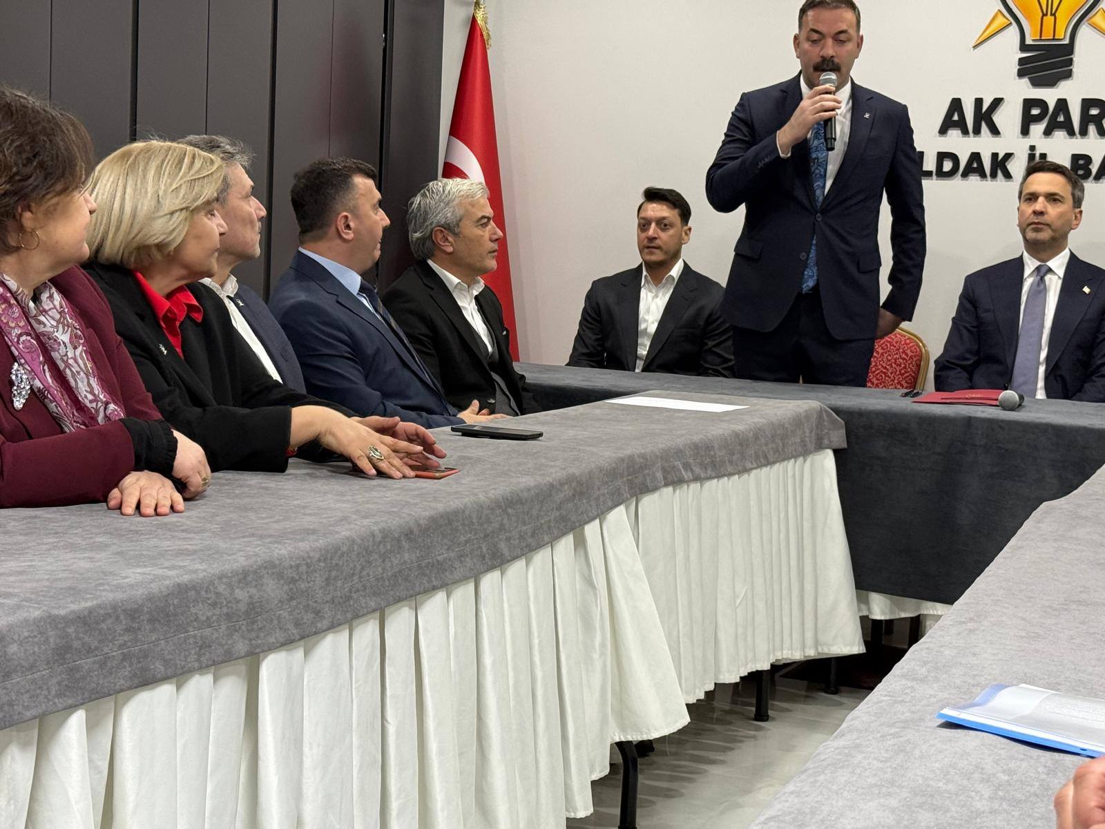 Enerji Bakanı Bayraktar Zonguldak’ta Talepleri Dinledi
