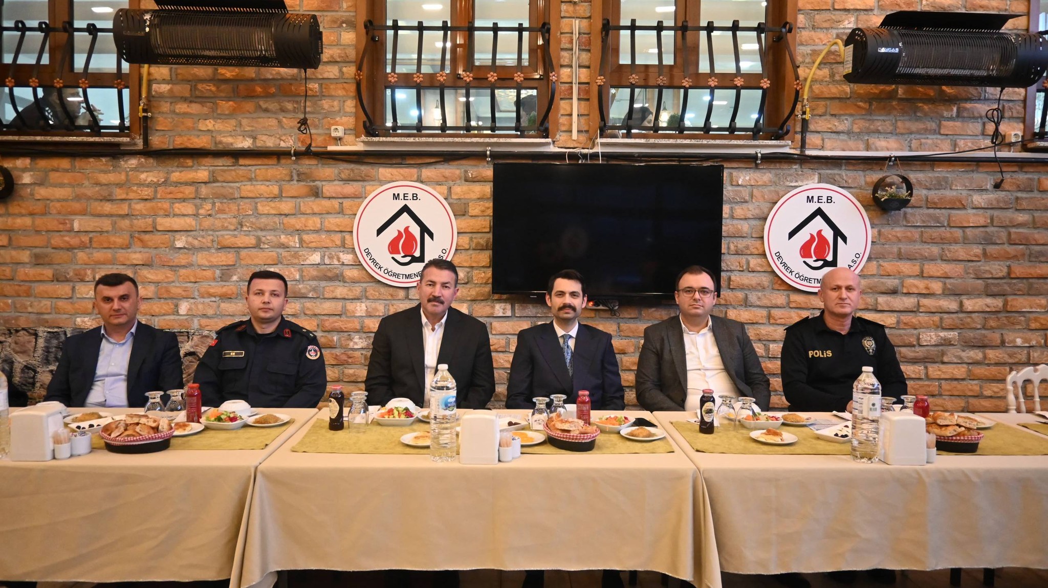 Devrek’te Kurum Amirleri İftar Programında Buluştu