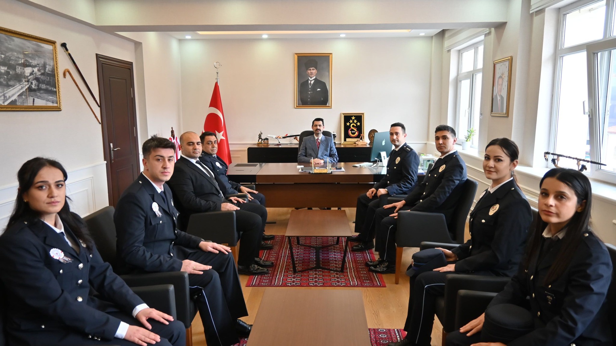 KAYMAKAM BIÇAKCI, EMNİYET TEŞKİLATINI AĞIRLADI