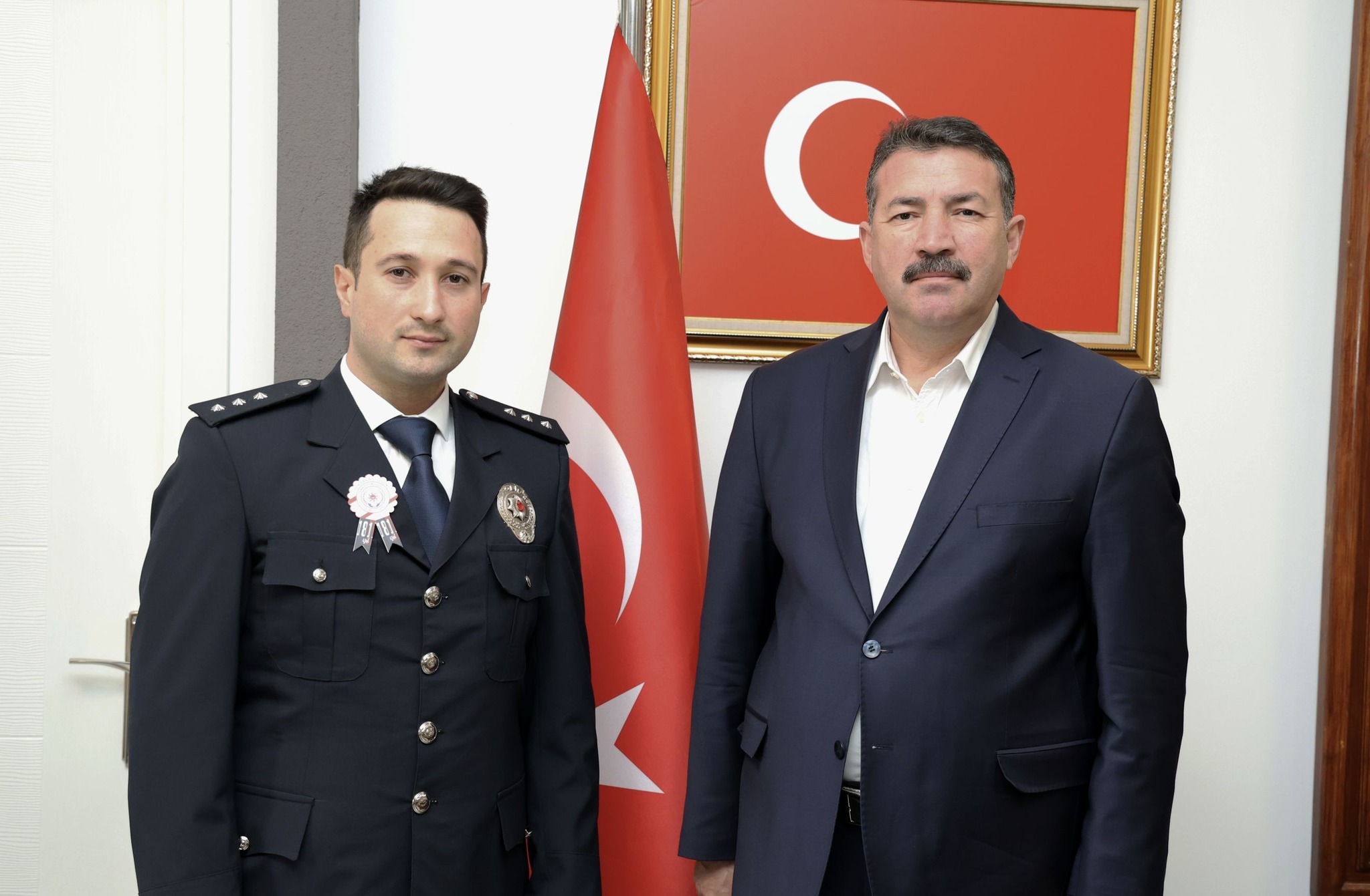 BAŞKAN ULUPINAR’DAN EMNİYET TEŞKİLATINA ANLAMLI KUTLAMA