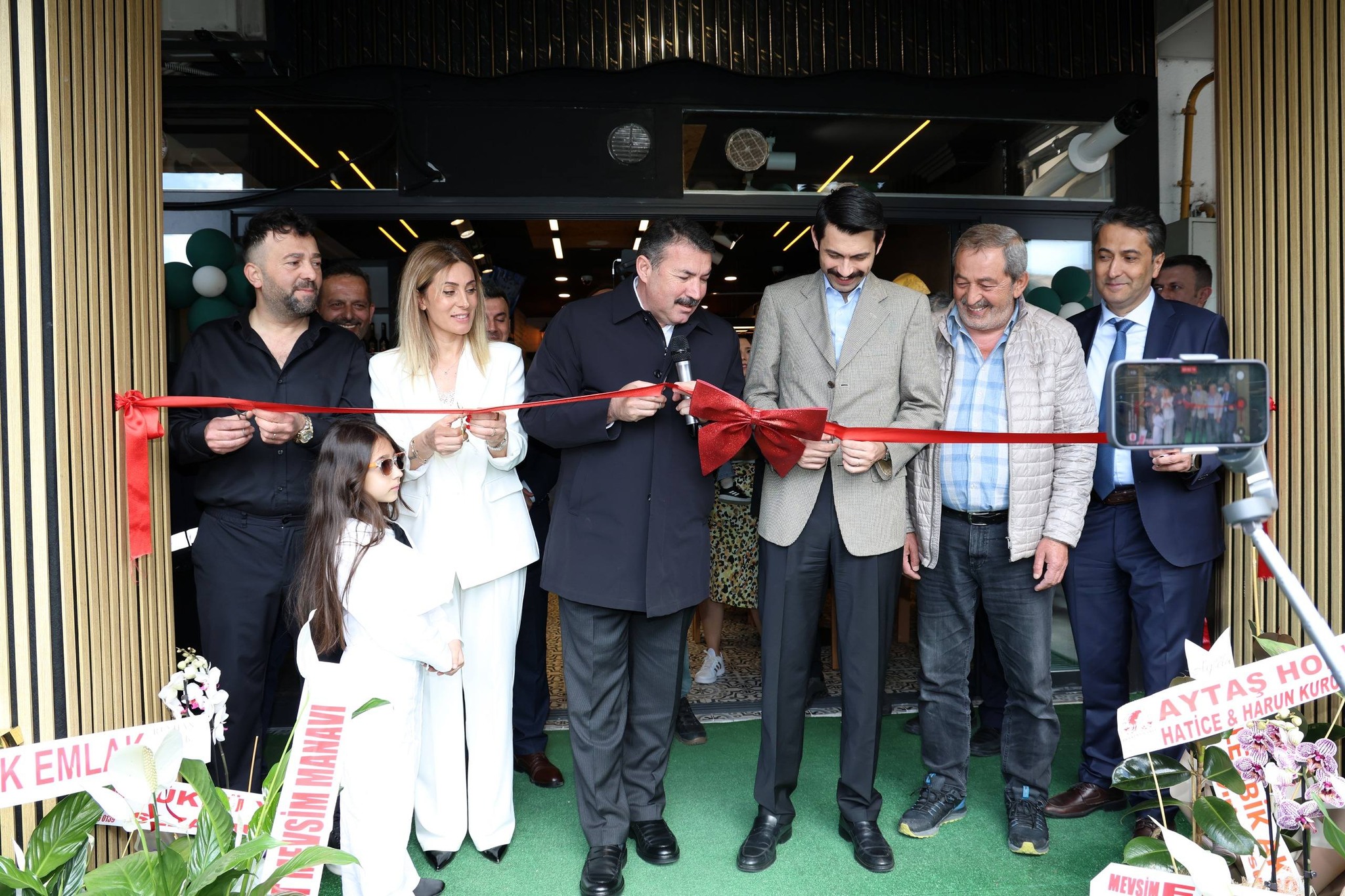 DEVREK’TE RUĞ CAFE HİZMETE AÇILDI