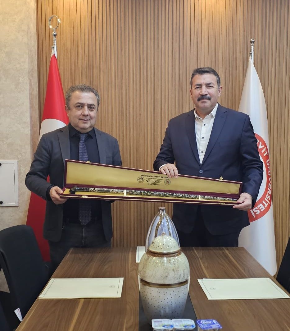 BAŞKAN ULUPINAR’DAN HASTANEYE ZİYARET