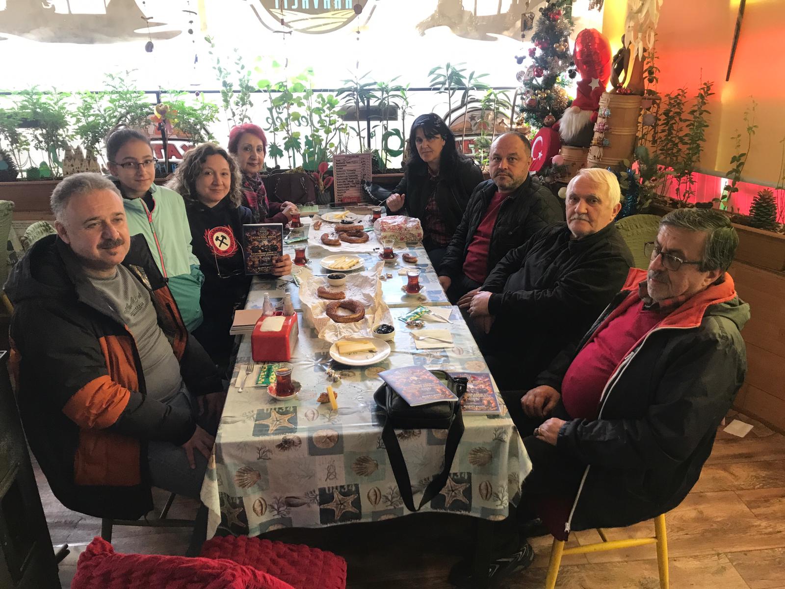 AÇIKGÖZ VE TURAN DEVREK’TE AĞIRLANDI