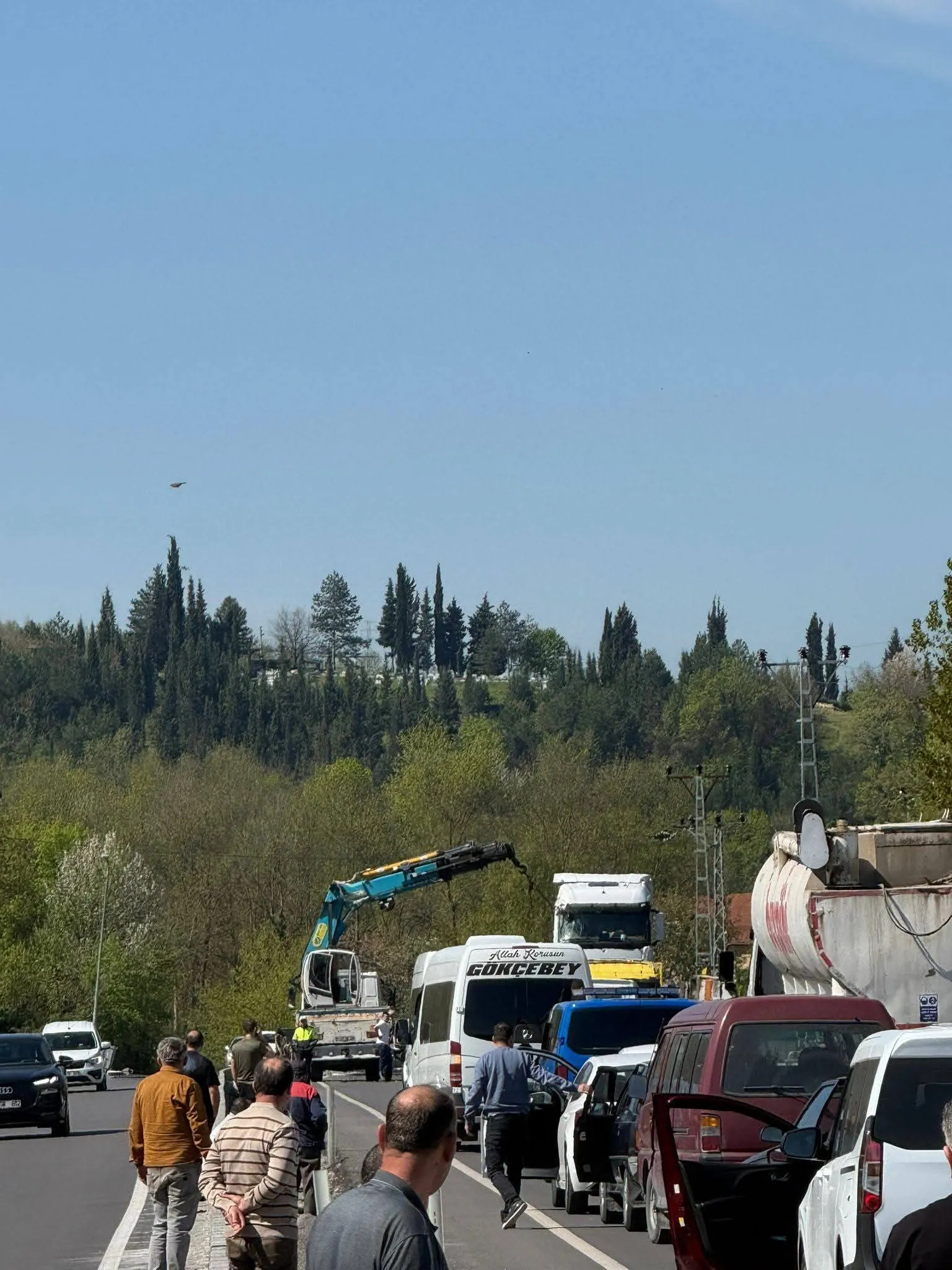 Çaydeğirmeni yolunda feci kaza: Yol trafiğe kapandı