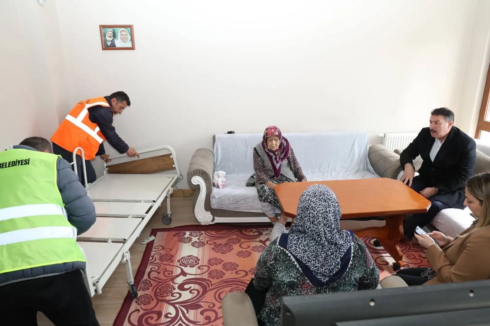 BAŞKAN ULUPINAR TALEPLERİ YERİNDE TESPİT EDİYOR