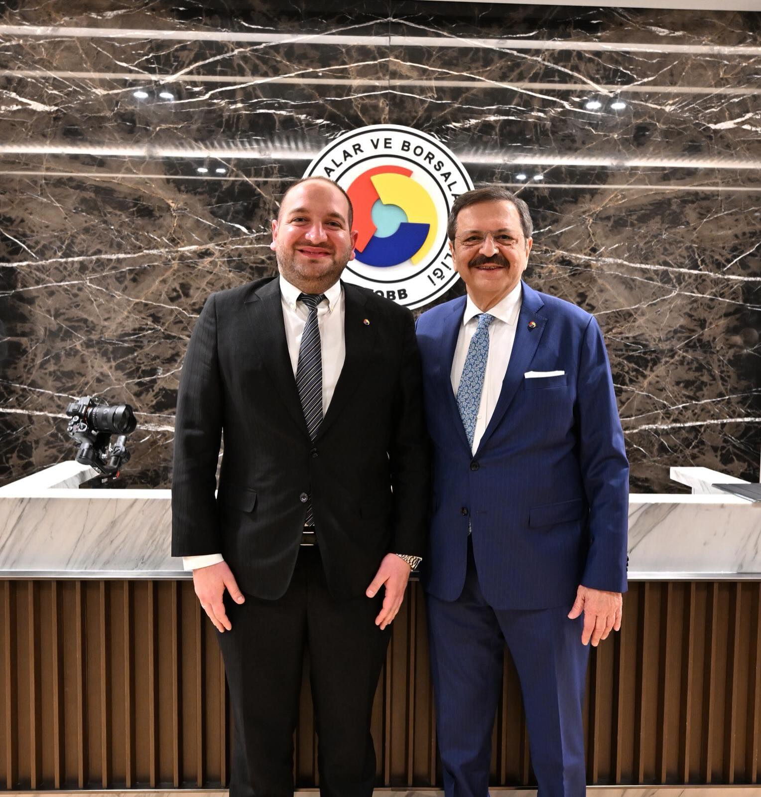 BAŞOĞLU’NDAN HİSARCIKLIOĞLU’NA ZİYARET