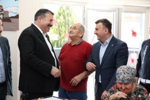 DEVREK HUZUREVİ’NDE ANNELER GÜNÜ KUTLAMASI