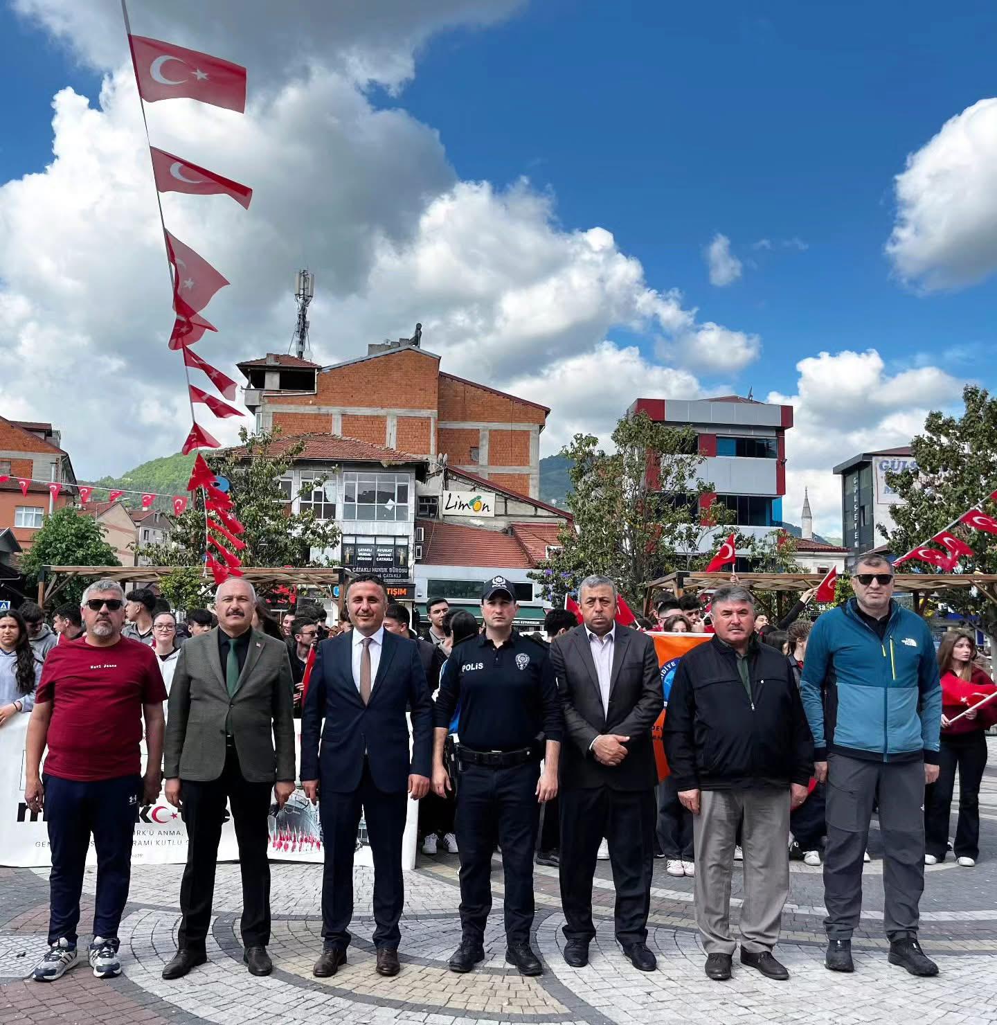 DEVREK’TE GENÇLİK HAFTASI COŞKUSU BAŞLADI