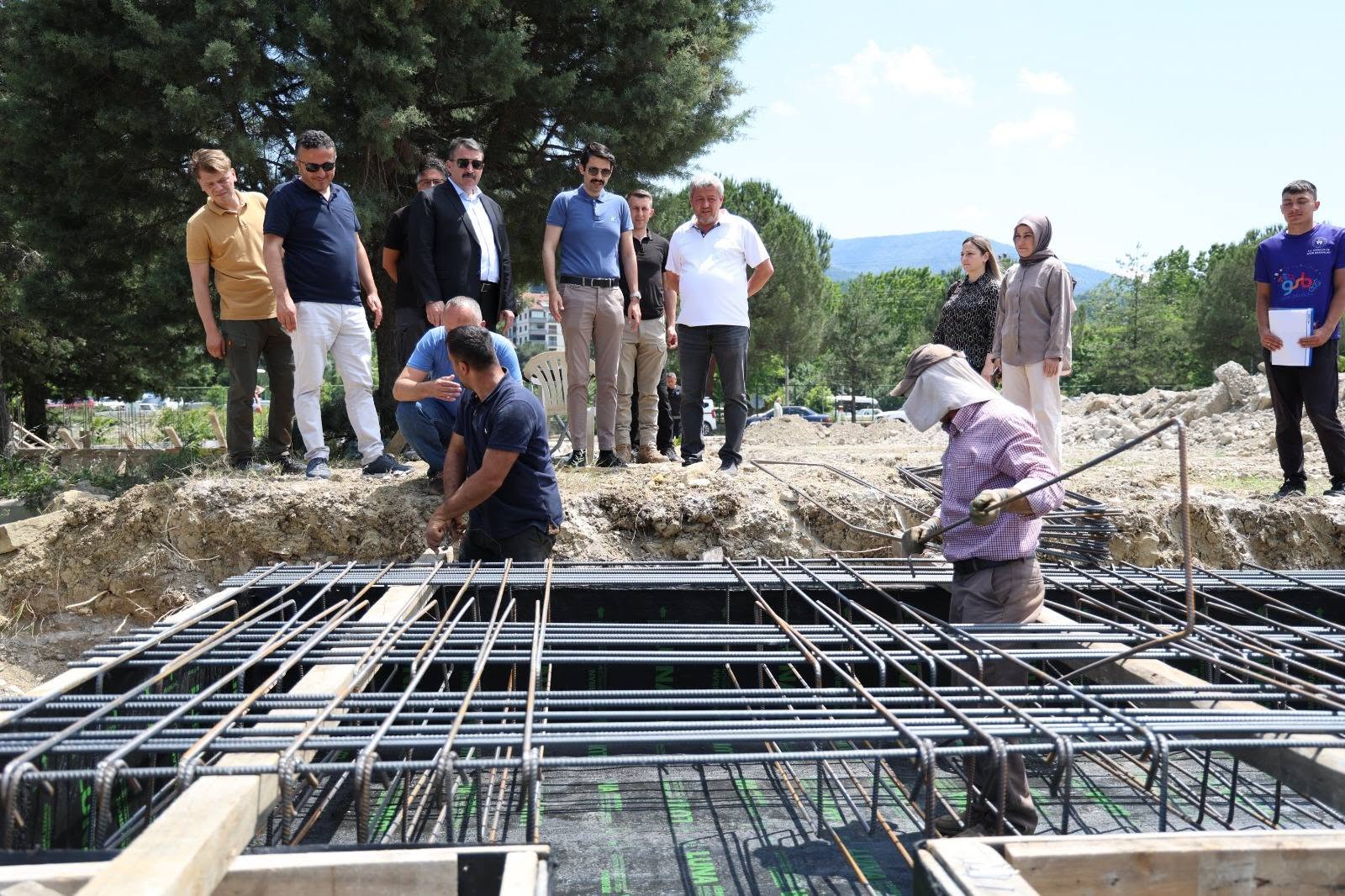 DEVREK’E MODERN SPOR KOMPLEKSİ KAZANDIRILIYOR