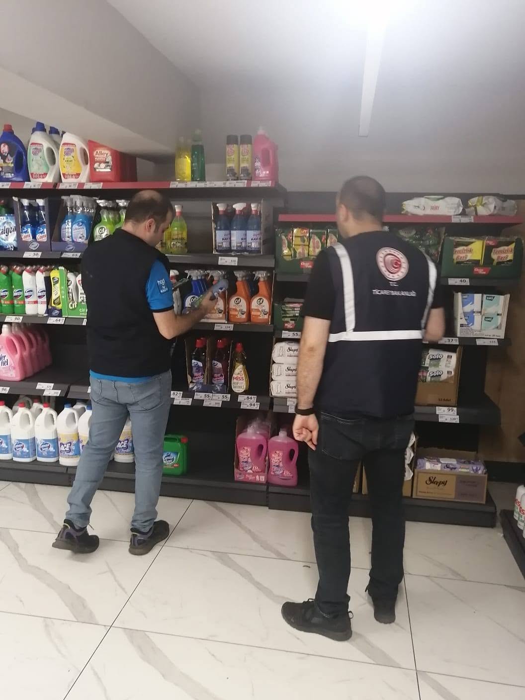 DEVREK’TEKİ MARKETLERDE FİYAT VE ETİKET DENETİMİ