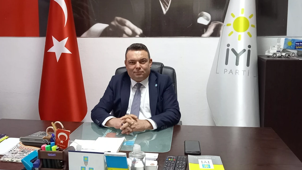 İYİ Parti Devrek İlçe Başkanı Bahadır Kıycı: “Türkiye Cumhuriyeti pazarlık konusu yapılamaz”